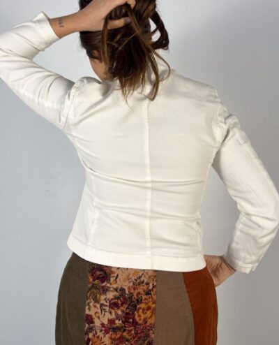 Chaquetilla blanca utility Nova